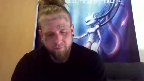 Snapshot of smokebluntafterblunt chatting on 05-10-26, 02:39 smoke online show from 05-10-26, 02:39