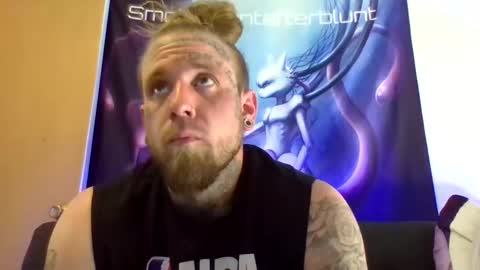 Snapshot of smokebluntafterblunt chatting on 05-13-26, 12:30 smoke online show from 05-13-26, 12:30