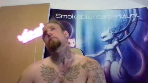 Snapshot of smokebluntafterblunt chatting on 05-26-26, 10:22 smoke online show from 05-26-26, 10:22