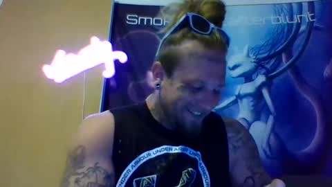 Snapshot of smokebluntafterblunt chatting on 05-27-26, 12:29 smoke online show from 05-27-26, 12:29