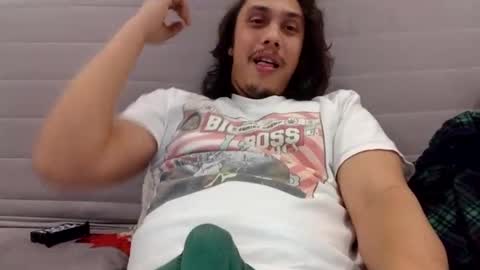 Snapshot of smokestar1991 chatting on 12-27-24, 01:32 SmokeStar online show from 12-27-24, 01:32