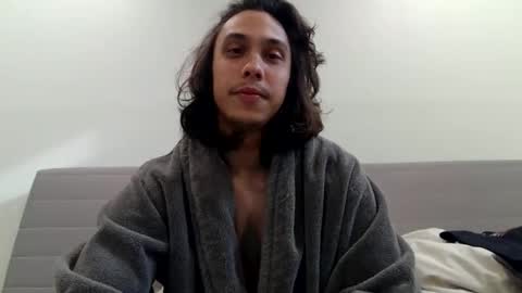 Snapshot of smokestar1991 chatting on 01-16-25, 05:33 SmokeStar online show from 01-16-25, 05:33