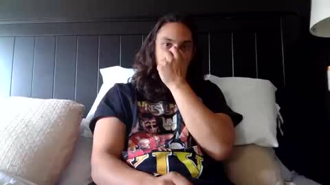 Snapshot of smokestar1991 chatting on 10-14-25, 01:34 SmokeStar online show from 10-14-25, 01:34