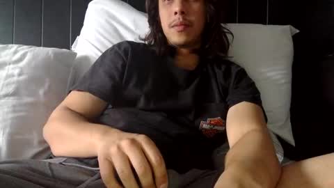 Snapshot of smokestar1991 chatting on 02-25-26, 03:32 SmokeStar online show from 02-25-26, 03:32