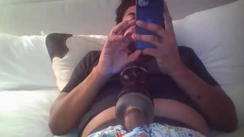 Snapshot of smokey573 chatting on 11-13-25, 05:28 memelucas online show from 11-13-25, 05:28