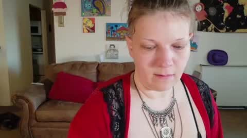 Snapshot of smokihippi chatting on 06-29-26, 11:54 Big Dawg online show from 06-29-26, 11:54
