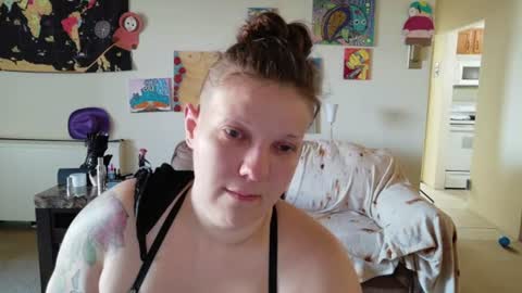 Snapshot of smokihippi chatting on 07-03-26, 12:44 Big Dawg online show from 07-03-26, 12:44