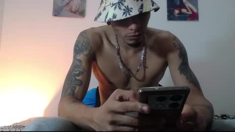 Snapshot of smooke_skinny chatting on 10-26-25, 03:12 Daniel Aston online show from 10-26-25, 03:12