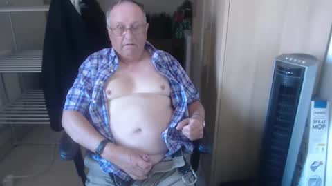 smoothmutton online show from 05-03-26, 01:50