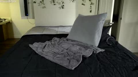 SmoothSyn online show from 02-12-26, 03:01