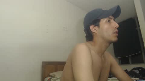 snackontime19 online show from 09-13-25, 06:57