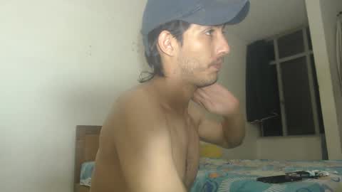 snackontime19 online show from 09-17-25, 03:52