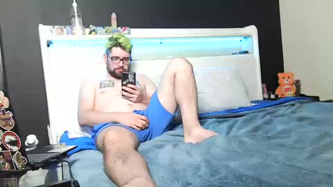 Snapshot of snackonzach chatting on 12-10-24, 03:20 snackonzach online show from 12-10-24, 03:20