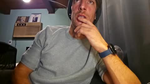 Snapshot of snackyyyy chatting on 02-17-26, 03:25 Snackyyyy online show from 02-17-26, 03:25