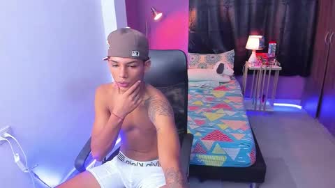 snak_master1 online show from 11-28-25, 05:04