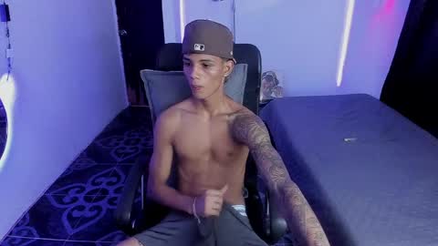 snak_master1 online show from 04-10-26, 10:58