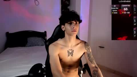 snakebutterfly online show from 03-11-25, 06:32