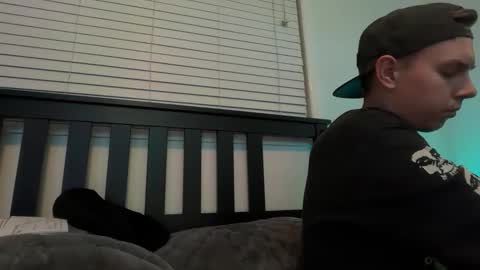 Snapshot of snapbacksandtattoos420 chatting on 05-29-26, 11:19 snapbacksandtattoos420 online show from 05-29-26, 11:19