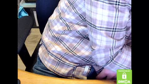 Snapshot of sneakybill82 chatting on 12-03-24, 07:54 Sneakybill online show from 12-03-24, 07:54