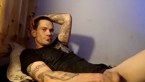sneakylink777520 online show from 05-01-26, 12:43