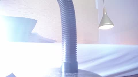 Snapshot of sneakyy_fantasy chatting on 12-21-24, 07:35 Hellen online show from 12-21-24, 07:35