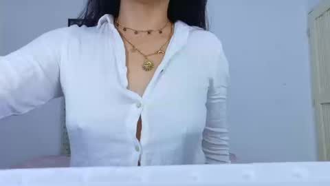 Snapshot of sneakyy_fantasy chatting on 02-26-26, 03:55 Hellen online show from 02-26-26, 03:55