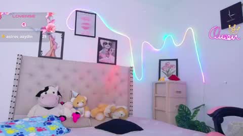 Hellen  online show from 04-15-26, 10:43