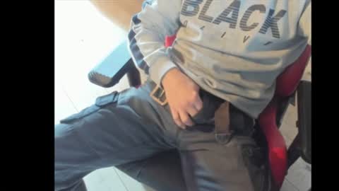 Snapshot of snip1977 chatting on 11-05-25, 09:20 snip1977 online show from 11-05-25, 09:20