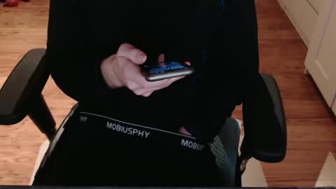 Snapshot of snooze85 chatting on 12-21-25, 06:42 Cbt-Slave online show from 12-21-25, 06:42