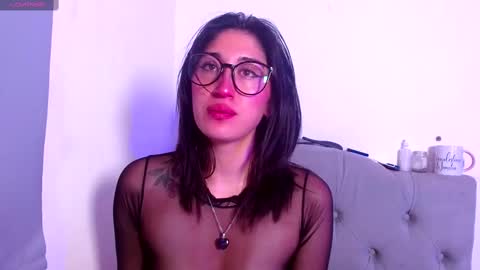 IG     OF red moonn online show from 10-07-25, 03:58