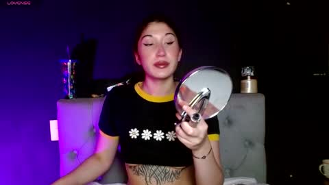 Snapshot of snow_baall chatting on 04-23-26, 05:30 IG OF red moonn online show from 04-23-26, 05:30