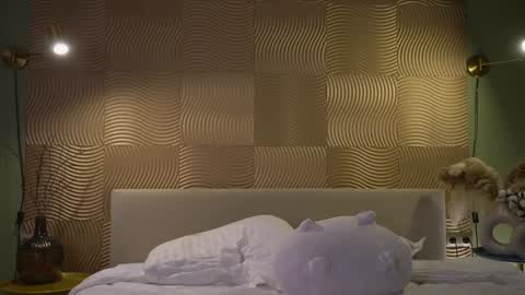 Snapshot of snow_is_falling chatting on 12-01-24, 04:29 Candice Snow online show from 12-01-24, 04:29