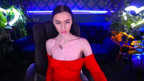 snow_whiteeex online show from 01-11-25, 02:04