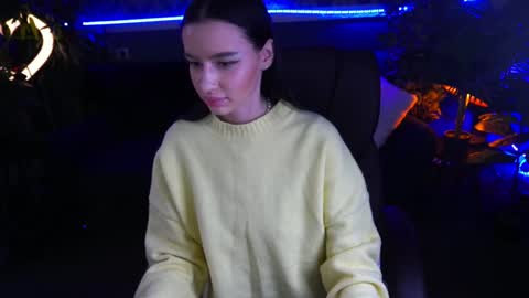 snow_whiteeex online show from 01-22-25, 01:00