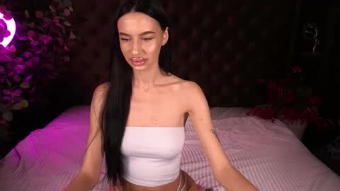 snow_whiteeex online show from 10-16-25, 06:14