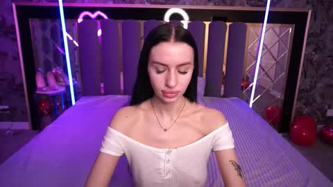 snow_whiteeex online show from 02-07-26, 07:23