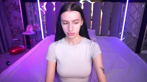 snow_whiteeex online show from 04-04-26, 05:38