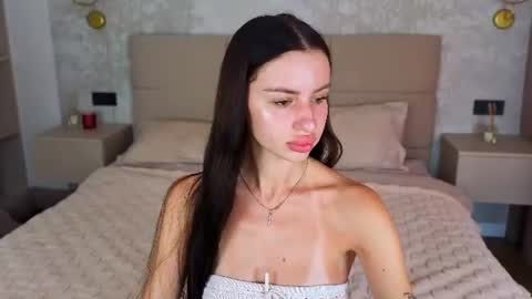 Snapshot of snow_whiteeex chatting on 06-29-26, 01:00 snow_whiteeex online show from 06-29-26, 01:00