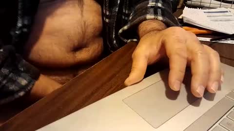 watchmecum online show from 10-17-25, 03:36