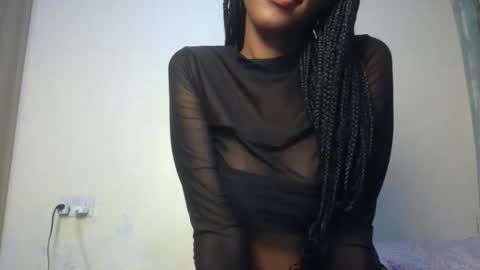 snowfox254 online show from 10-28-25, 07:05