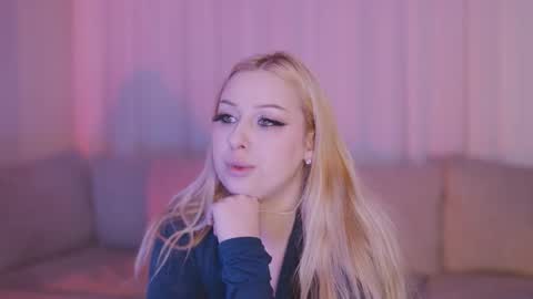 Snowy Bubbles online show from 01-13-26, 03:28