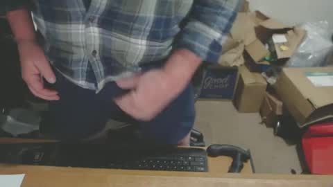 Snapshot of snwplwdrvr chatting on 12-11-24, 02:19 snwplwdrvr online show from 12-11-24, 02:19