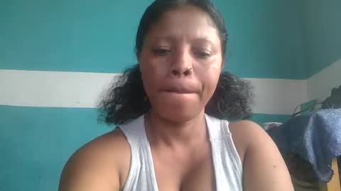 Snapshot of soayh89 chatting on 06-19-26, 10:41 soayh89 online show from 06-19-26, 10:41
