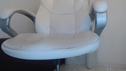 Snapshot of soffi_hott chatting on 11-16-25, 01:55 soffi_hott online show from 11-16-25, 01:55