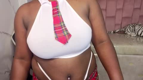 Snapshot of soffia_b chatting on 10-23-25, 03:06 soffia_b online show from 10-23-25, 03:06