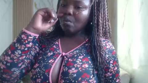 Snapshot of soffia_b chatting on 10-28-25, 03:21 soffia_b online show from 10-28-25, 03:21