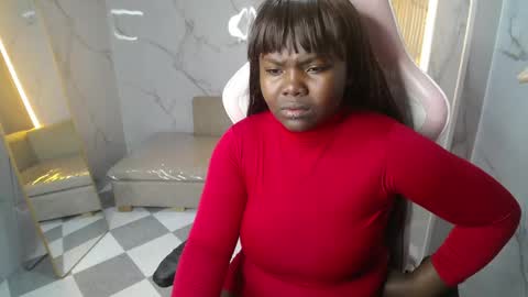 Snapshot of soffia_b chatting on 11-11-25, 02:55 soffia_b online show from 11-11-25, 02:55