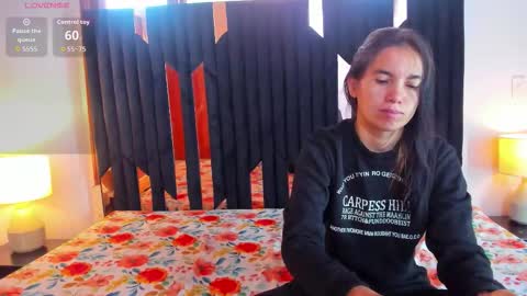 soffy and mia online show from 11-22-25, 12:48