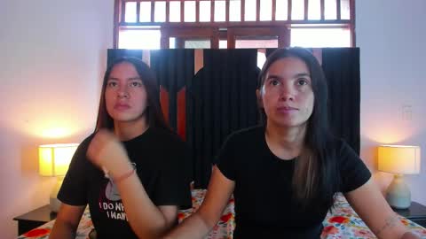 soffy and mia online show from 12-17-25, 12:44