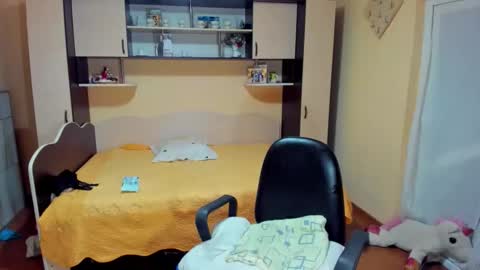 Soffy online show from 02-05-26, 06:07